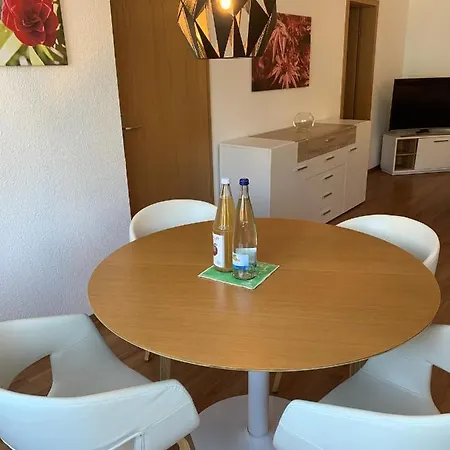 Der Loewen Apartamento Hagnau