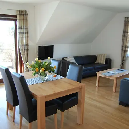 Apartment Der Loewen Hagnau